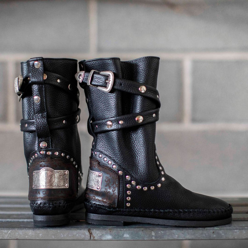 Stra1 - Black Texture
